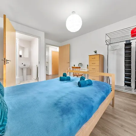 Apartment Croydon Fbs Retreat, Easy Access To Thornton Heath
