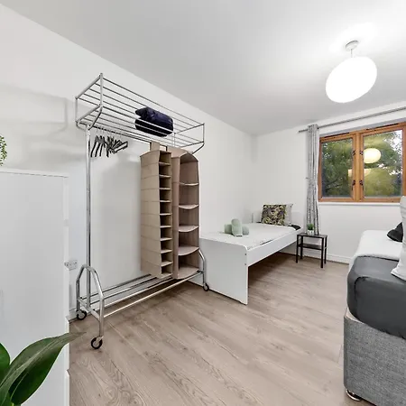 Croydon Fbs Retreat, Easy Access To Apartment Thornton Heath