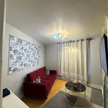 Cozy Two Bedroom In Apartment London