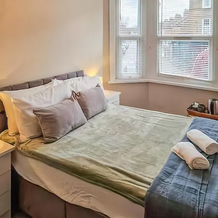 The Bean Flat Holiday home London