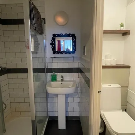 Apartment In - 13 *