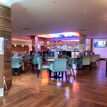 Renaissance London Heathrow 4*