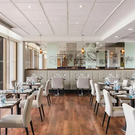 מלון Renaissance London Heathrow Harlington (Greater London)