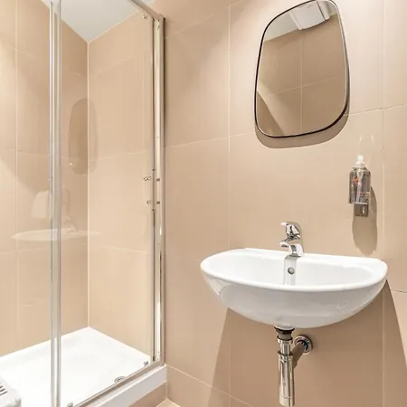 Gasthof Clapham 4*