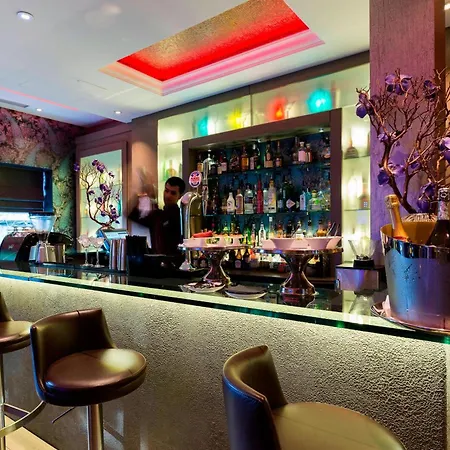 Hotel Xenia - Autograph Collection