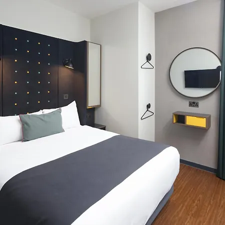 Point A Canary Wharf 3*