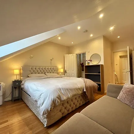 Notting Hill 3br Townhouse With Ensuite Bathrooms - Ideal For Families *