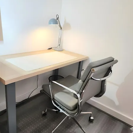 Brand New Flat - Canary Wharf Apartment *