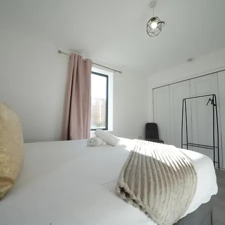 Homestay Broadway Great 7-minute Walk From The Underground *