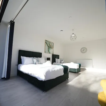 Homestay Broadway Great 7-minute Walk From The Underground