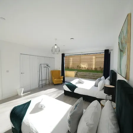 Broadway Great 7-minute Walk From The Underground * Ealing