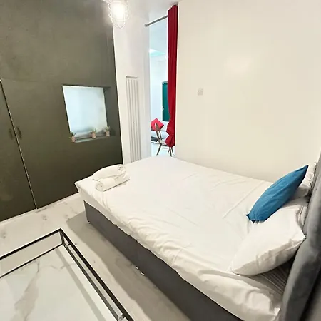 2 Bedroom Flat Wembley *