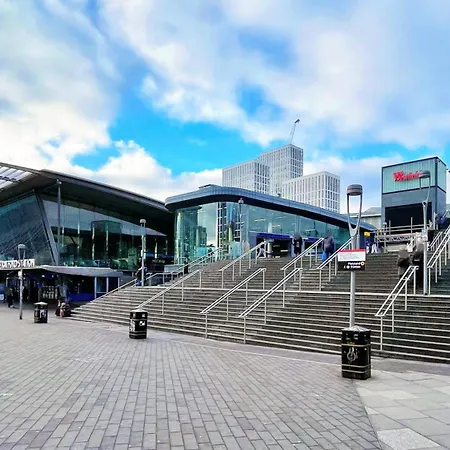 Chic & Spacious In Stratford Westfield - O2 Arena & Stadium Apartment London