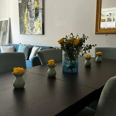 South West Heart, Close So Many Public Transports Homestay *