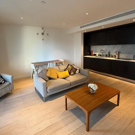 Luxury View 2 Bedroom In Canary Wharf