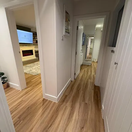 Stylish 2 Bedroom In North Finchley Apartment London
