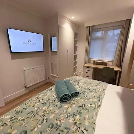 Stylish 2 Bedroom In North Finchley *
