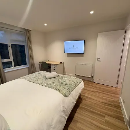 Stylish 2 Bedroom In North Finchley