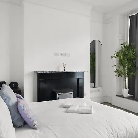 Sg, Duplex Knightsbridge By Harrods *