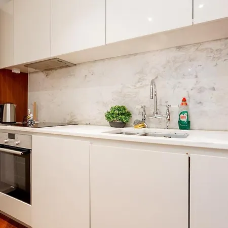 Apartment Luxury 2brs Maisonette Near Battersea Power London