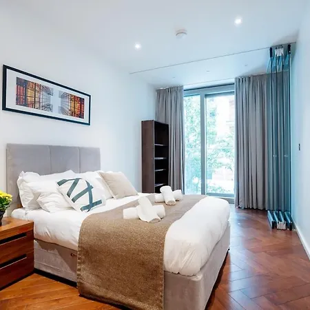 Apartment Luxury 2brs Maisonette Near Battersea Power