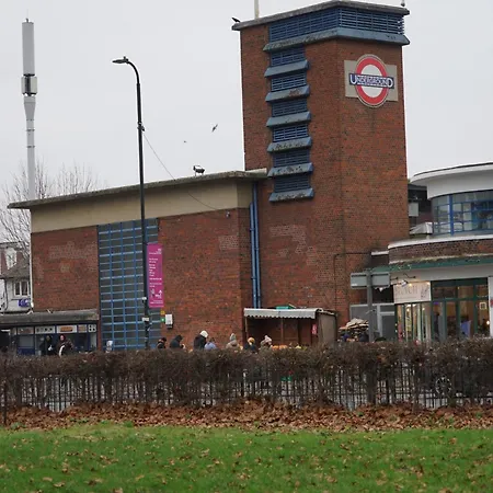 Frontline Homestay London