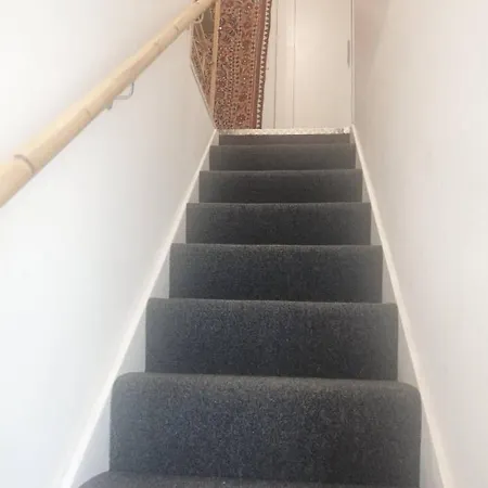 2bed 2bath 8min To Bridge * London