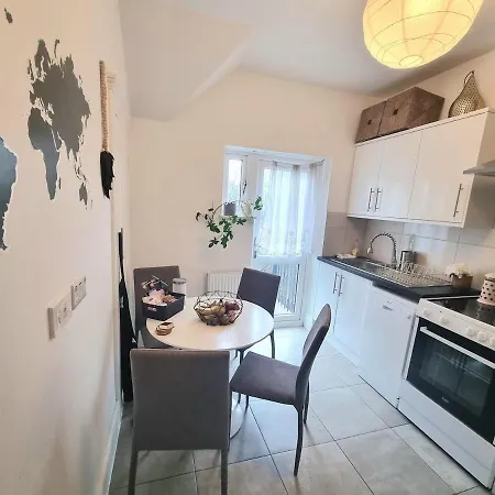 Apartment 2bed 2bath 8min To Bridge London