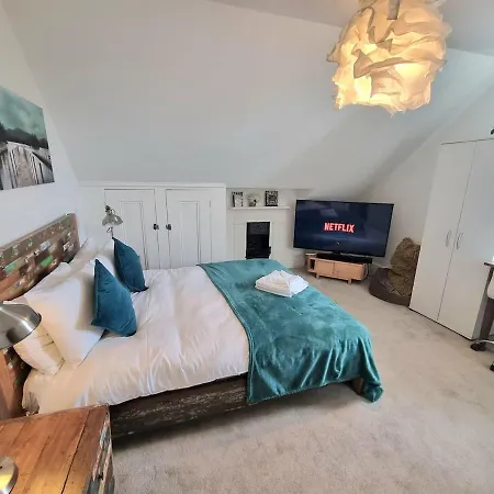 Apartment 2bed 2bath 8min To Bridge *