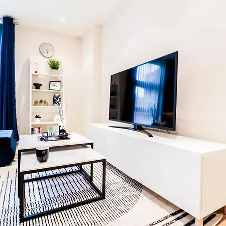 Apartment Stunning Canary Wharf Flat-5 Mins From Tube Station