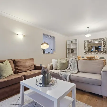 Apartment Parea Living - Quaint And Stylish Flat W Sunny Terrace *