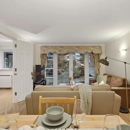 Apartment Parea Living - Quaint And Stylish Flat W Sunny Terrace