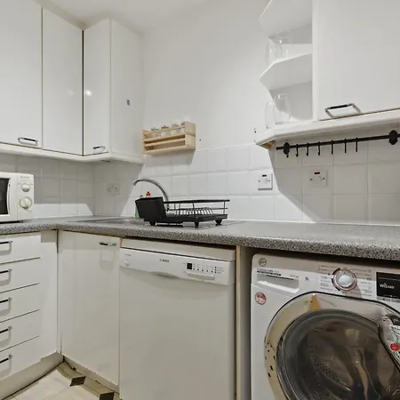 Parea Living - Quaint And Stylish Flat W Sunny Terrace * London
