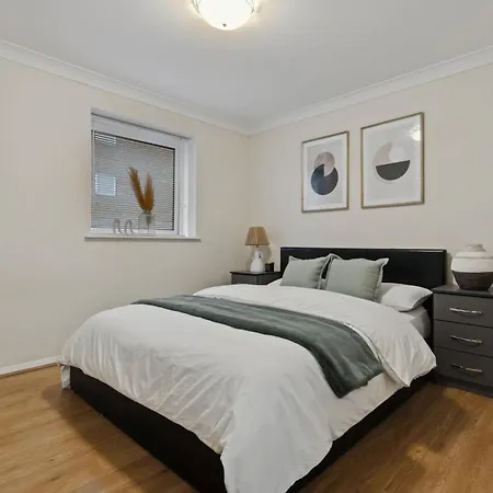 Parea Living - Quaint And Stylish Flat W Sunny Terrace *