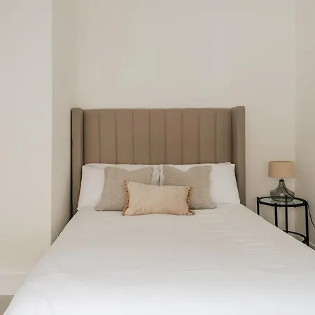 Luxury Escape - 7 Ivor Place Apartment *