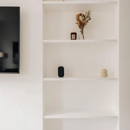 Luxury Escape - 7 Ivor Place Apartment