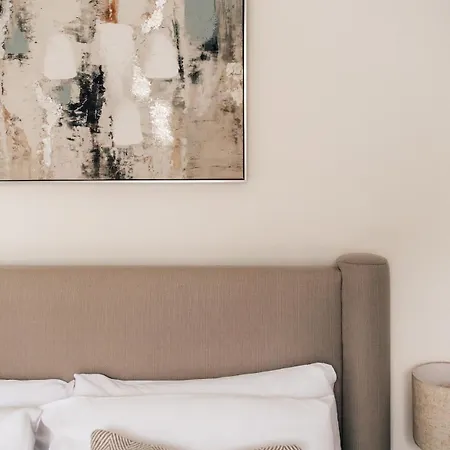 Luxury Escape - 7 Ivor Place Apartment