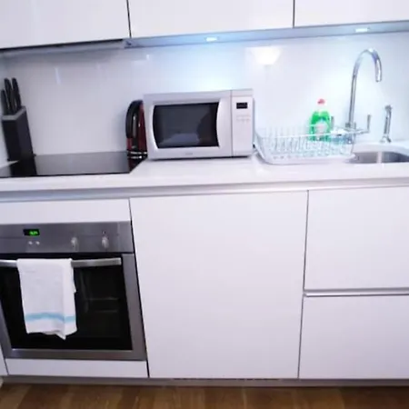 Cosy Right At Liverpool Street Station! Apartment