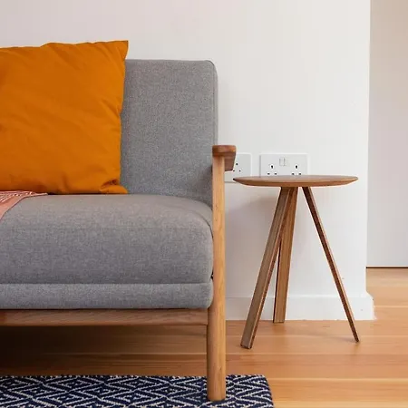 De Beauvoir Penthouse - Private 1 Bed Apartment