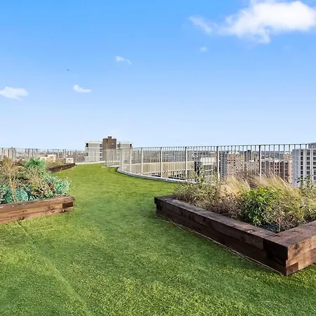 Elegant 1br Battersea Flat With Stunning River Views *
