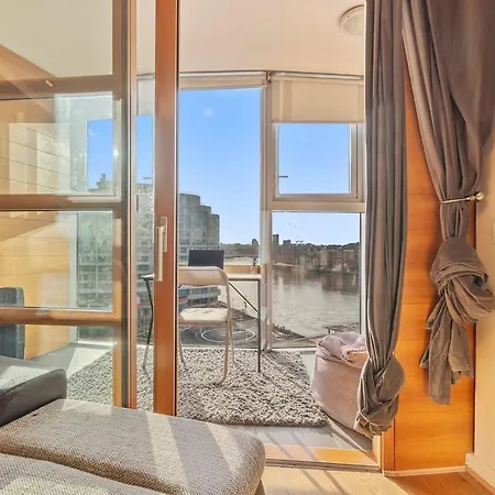 Elegant 1br Battersea Flat With Stunning River Views Apartment London