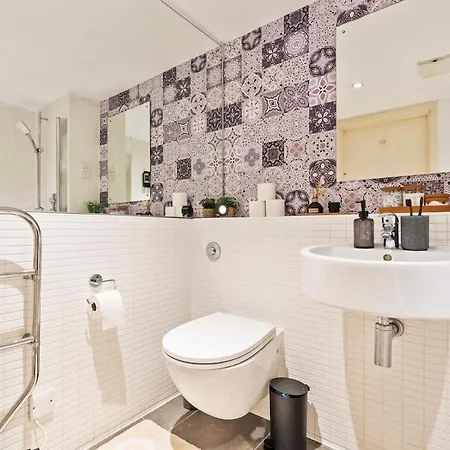 Apartment Elegant 1br Battersea Flat With Stunning River Views