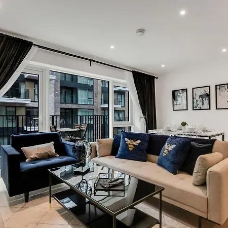 1br Chelsea Retreat With Balcony View London
