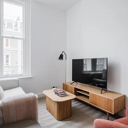 Blueground Notting Hill Wd Nr Hyde Park Lon-627 *