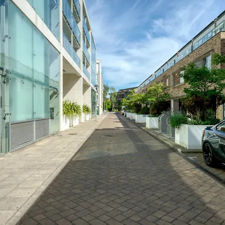 Blueground Stockwell Balcony Nr Station Lon-198