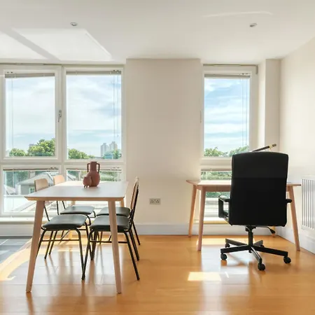 Blueground Stockwell Balcony Nr Station Lon-198 * London