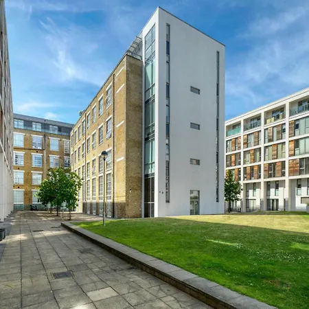 Blueground Stockwell Balcony Nr Station Lon-198 Apartment London