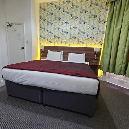 Chelsea House -