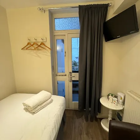 The Paramount 3* Londra