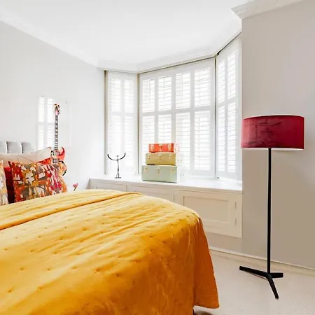 Revamped & Luxxe For Covent Garden Lovers! Adorable For Families & Friends